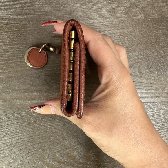 Chloe Key Holder - Picture 6 of 12